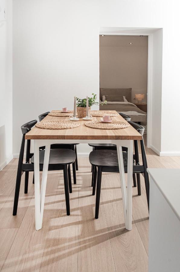 Apartment Weglowa 21 *